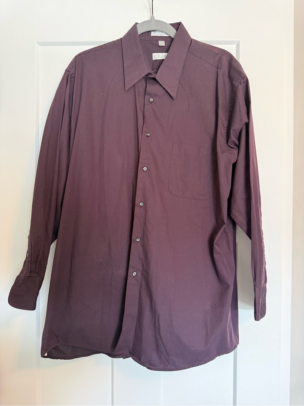 Cezani Men's Long-Sleeve Dress Shirt in Plum